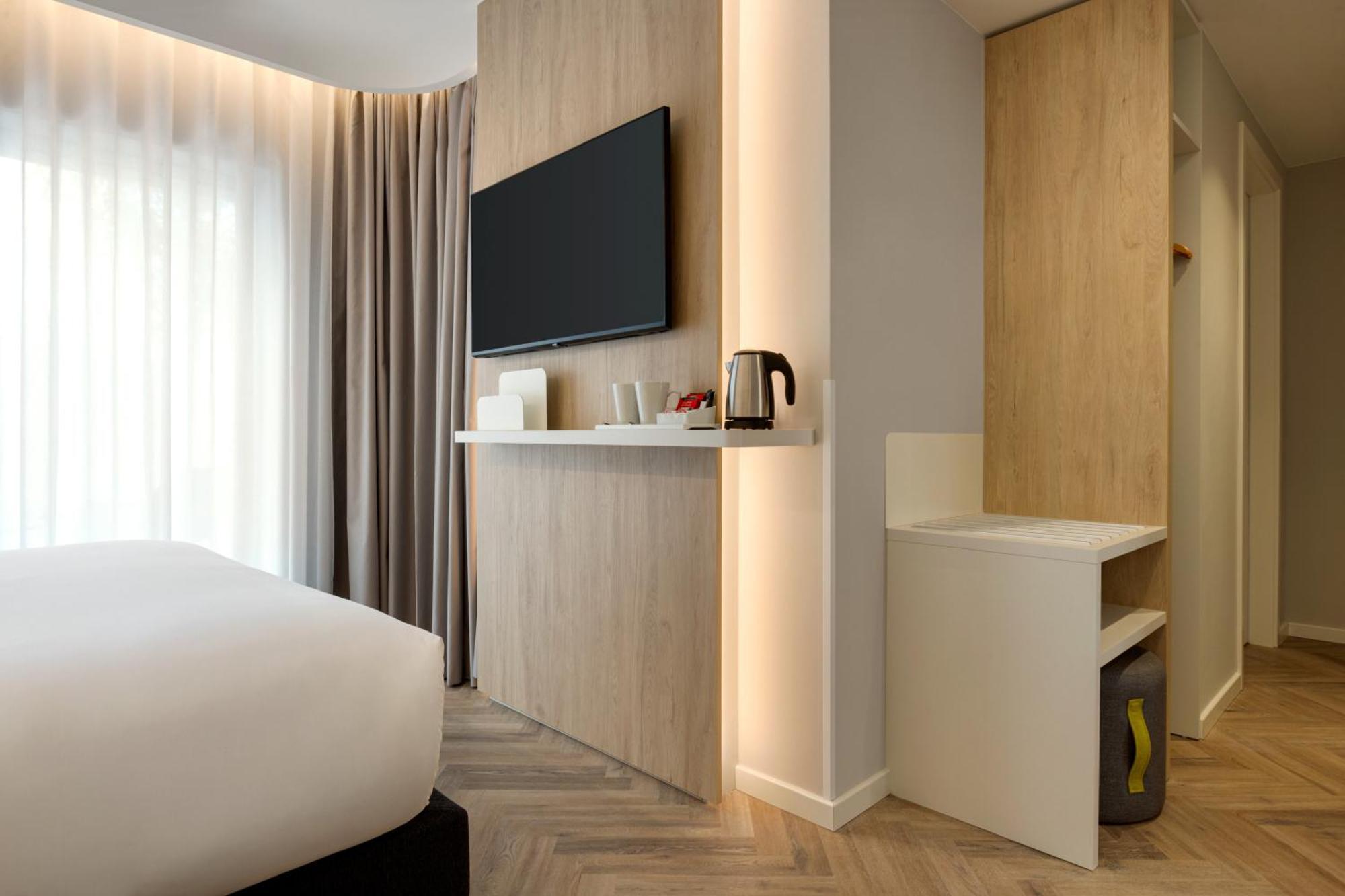 Holiday Inn Express Evora By Ihg Экстерьер фото