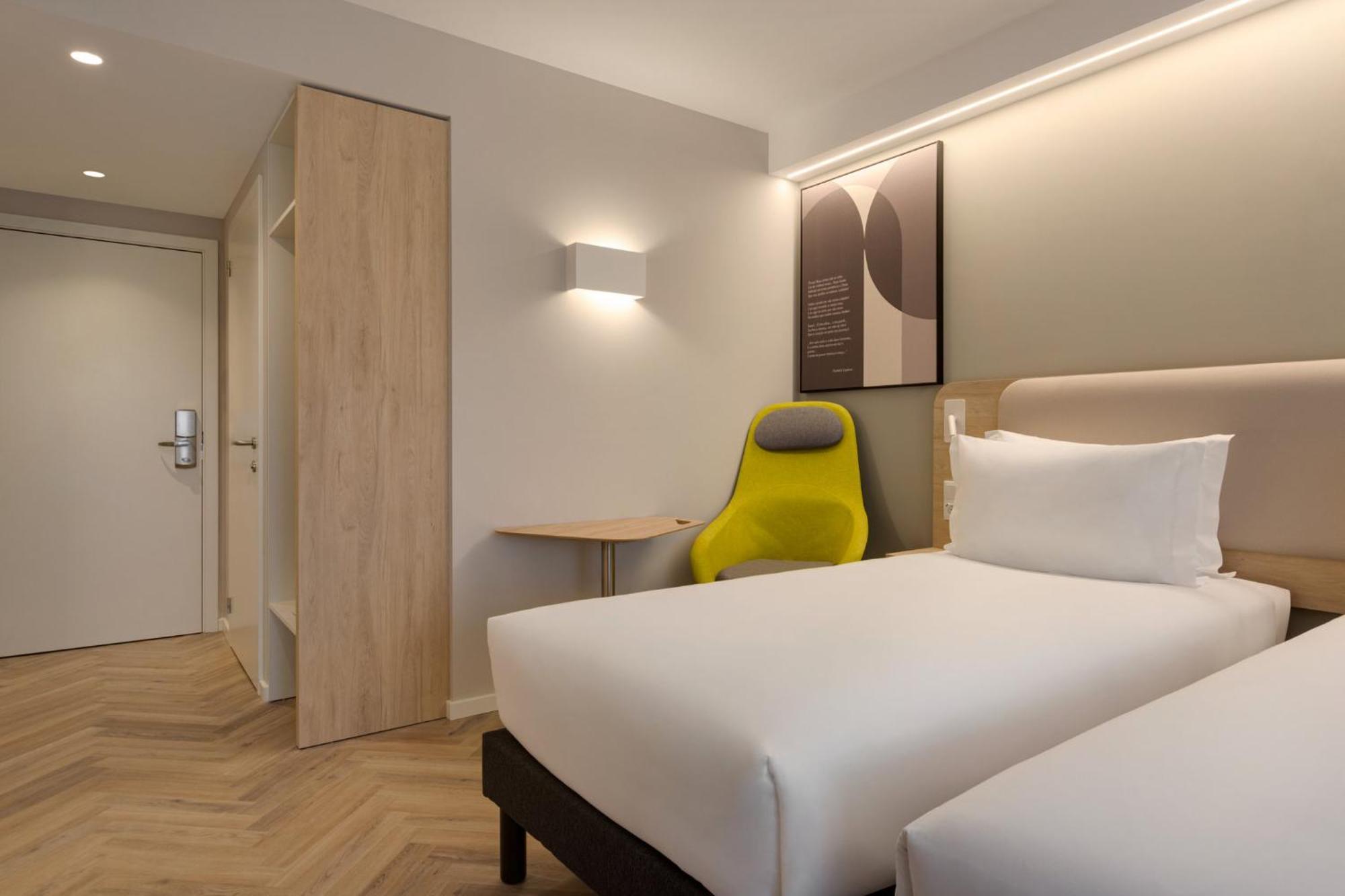 Holiday Inn Express Evora By Ihg Экстерьер фото