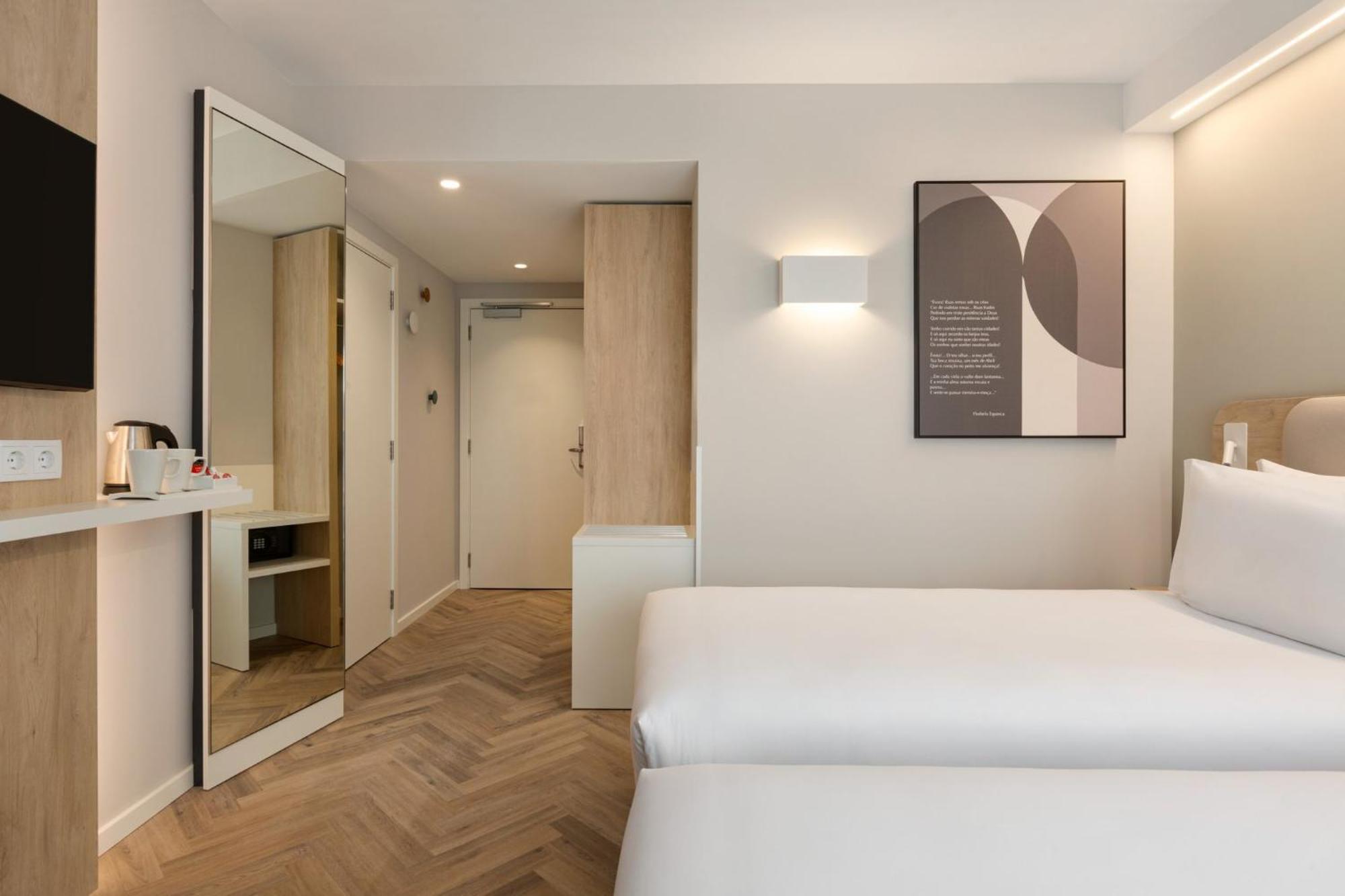 Holiday Inn Express Evora By Ihg Экстерьер фото