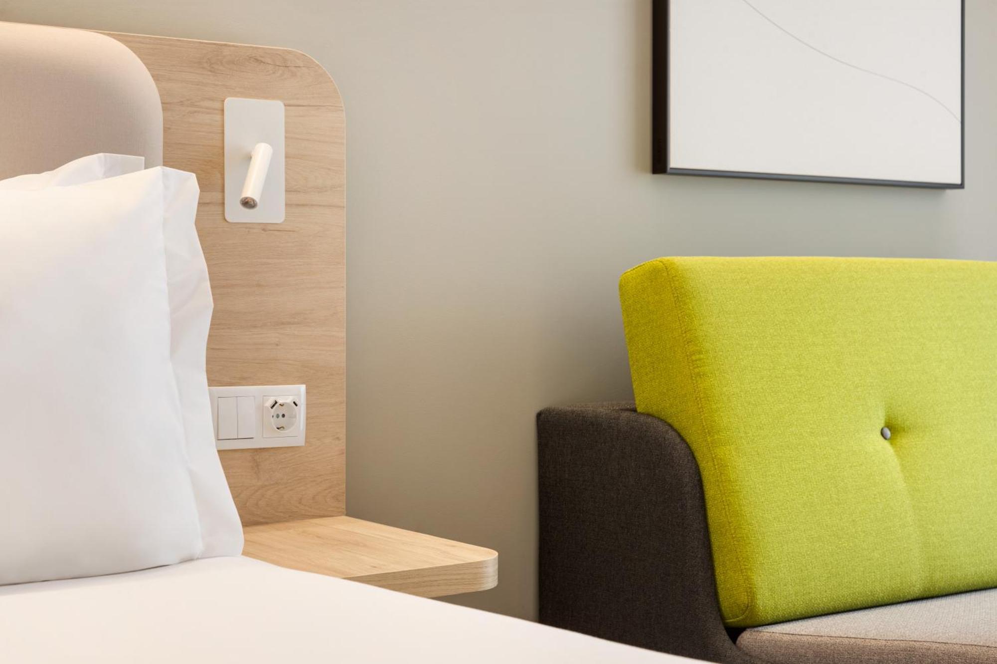 Holiday Inn Express Evora By Ihg Экстерьер фото
