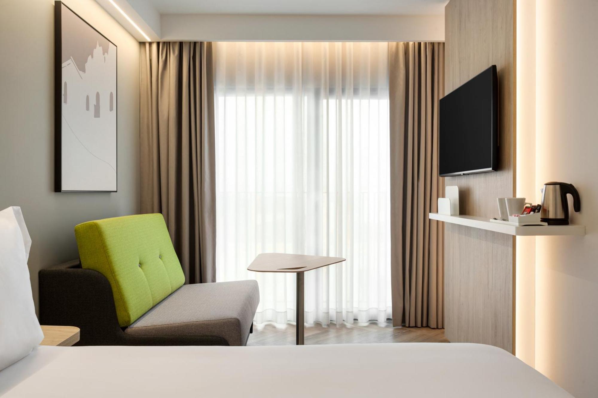 Holiday Inn Express Evora By Ihg Экстерьер фото